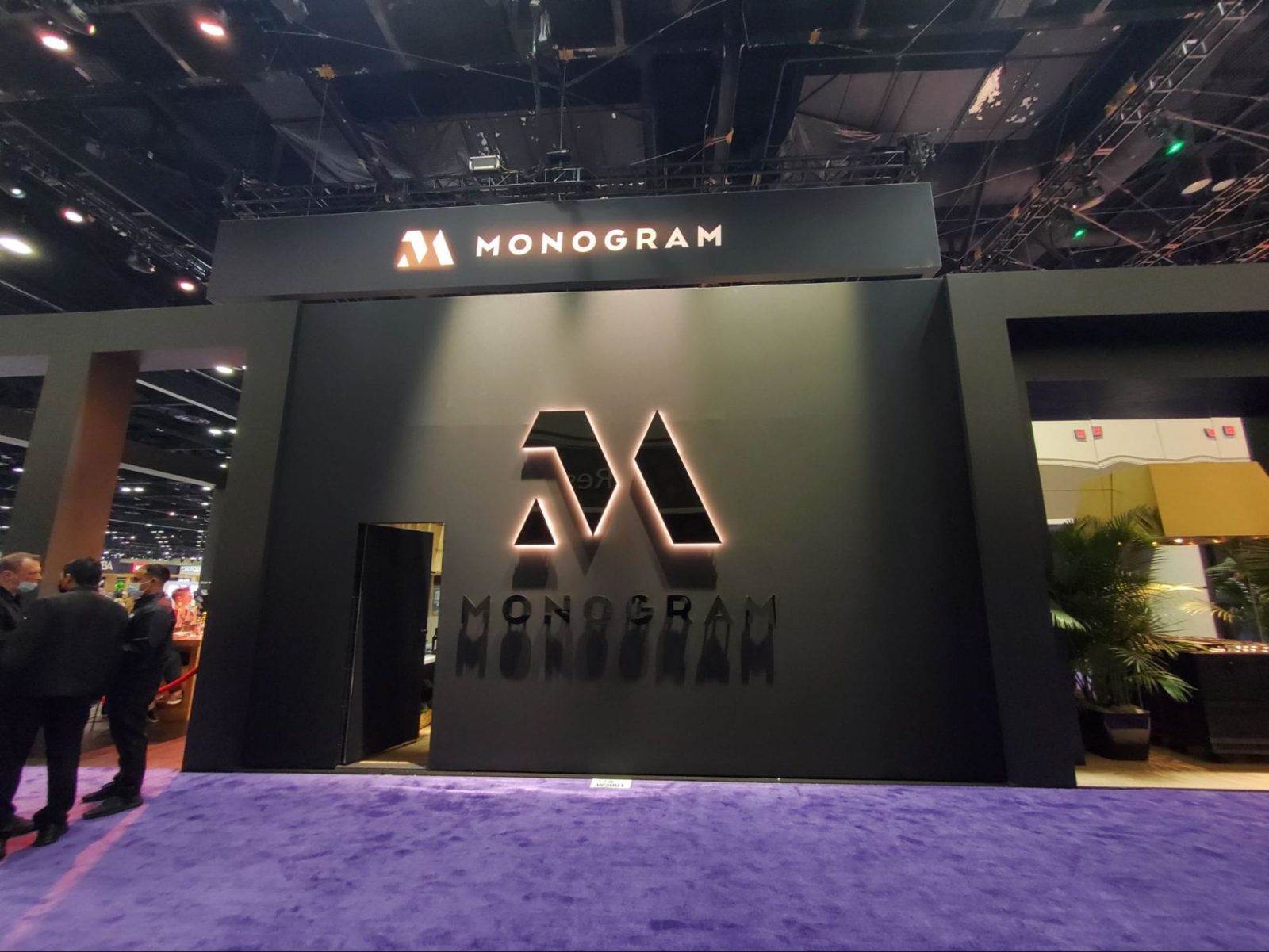 Monogram's KBIS 2022 booth was dark and mysterious.