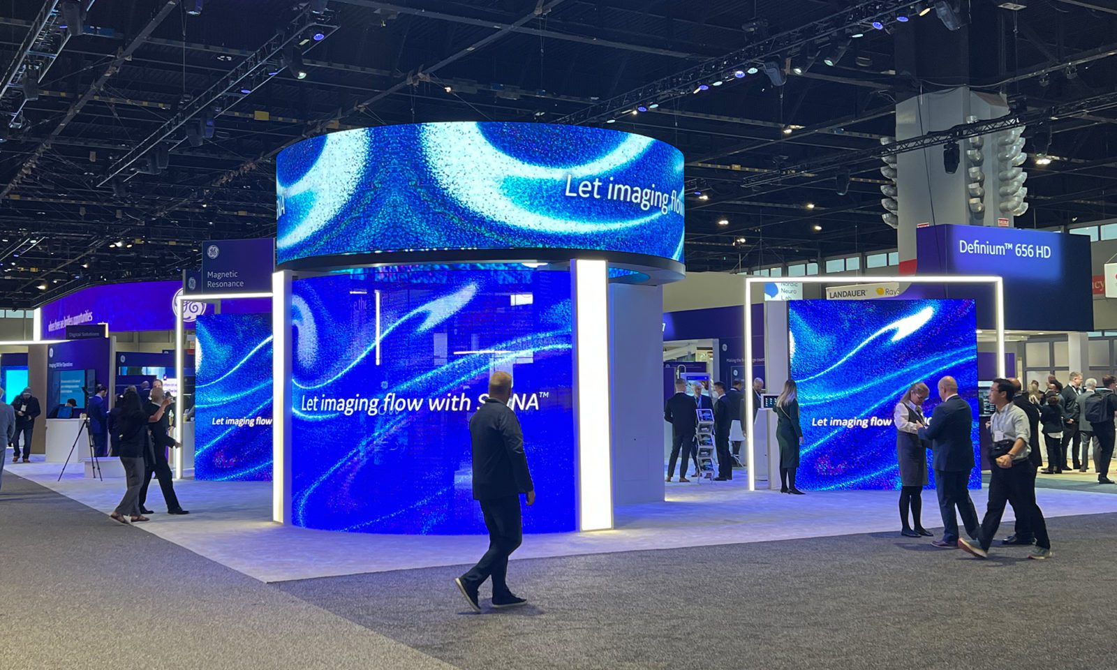 GE's huge curved LED screens