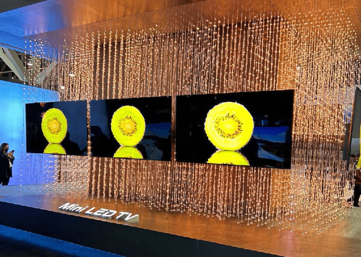 Hisense's well-lit crystal display